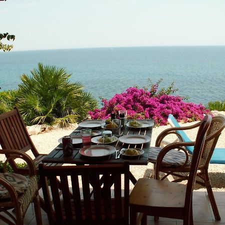 Residencial Playa Mar Apartment Cala Mandia  Екстериор снимка