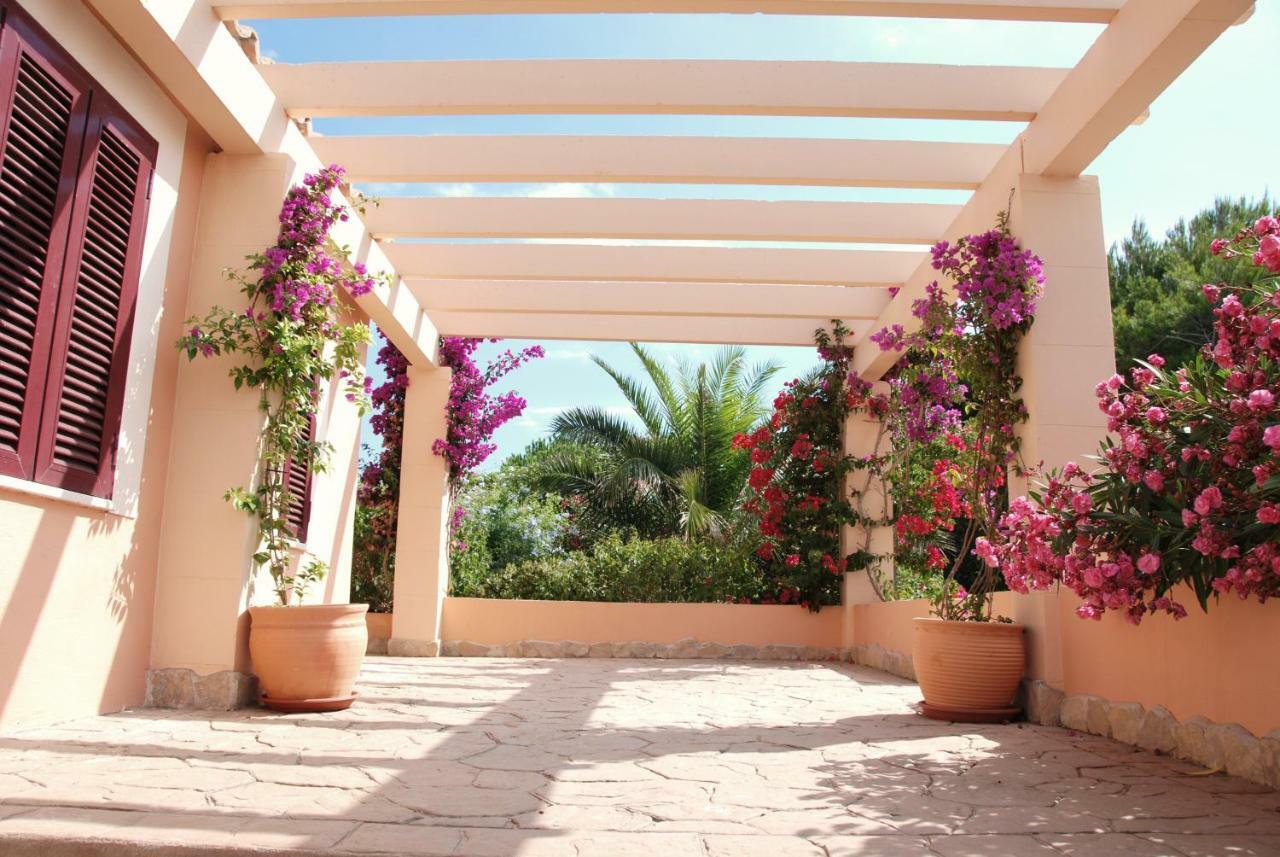 Residencial Playa Mar Apartment Cala Mandia  Екстериор снимка