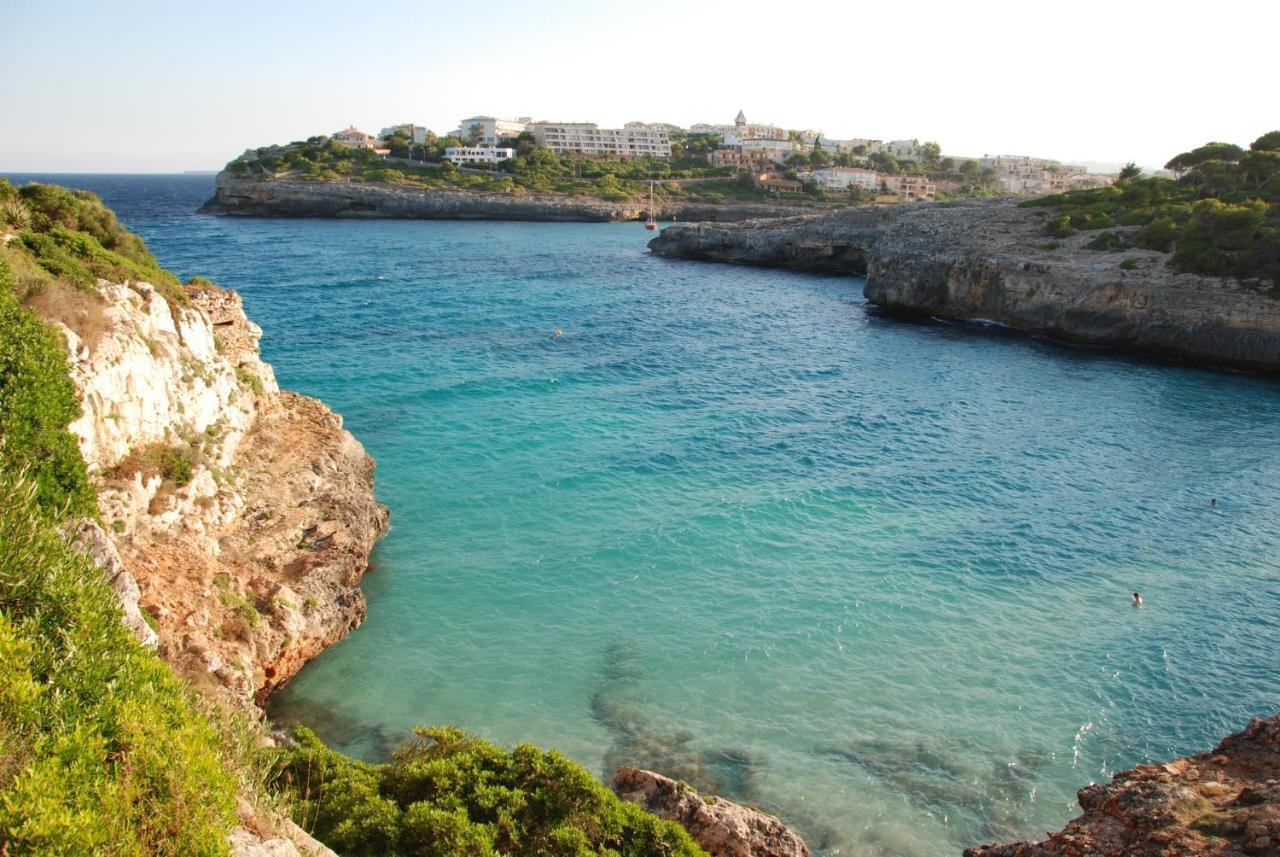 Residencial Playa Mar Apartment Cala Mandia  Екстериор снимка